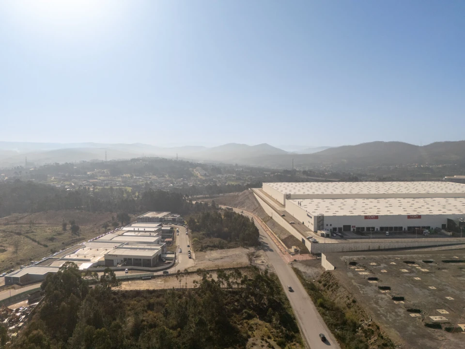 Armazém para Arrendamento em Recarei Foto 8