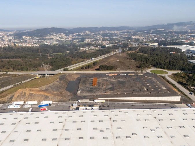 Armazém para Arrendamento em Recarei Foto 12