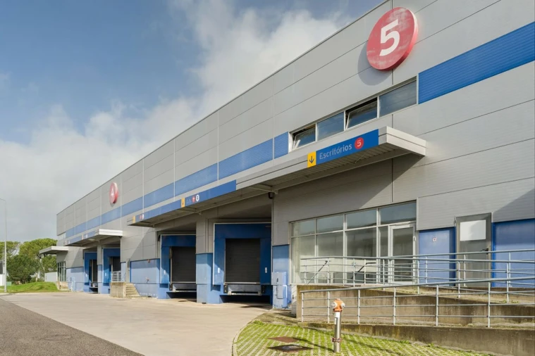 Armazém para Arrendamento em Benavente