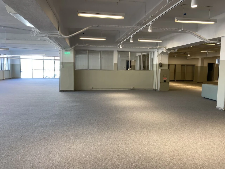 Escritório para Arrendamento em Penha de França Foto 8