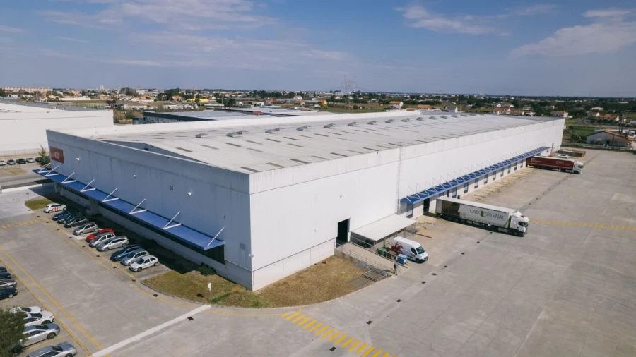 Armazém para Venda em Samora Correia