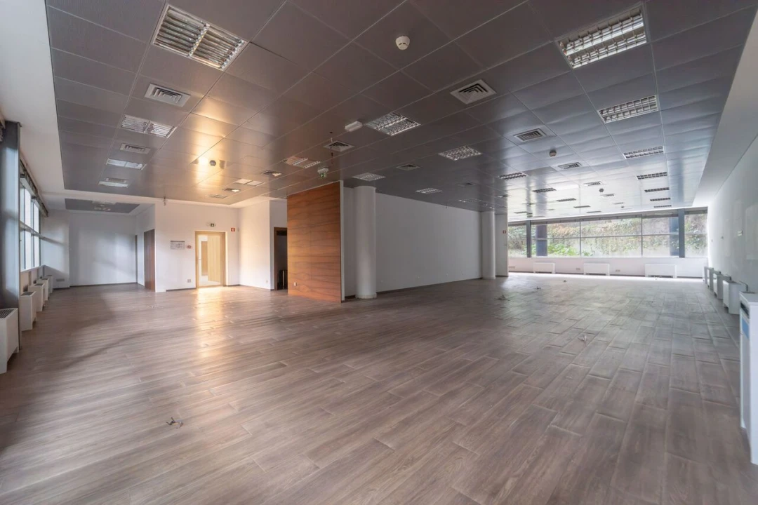 Escritório para Arrendamento em Lordelo do Ouro e Massarelos Foto 9