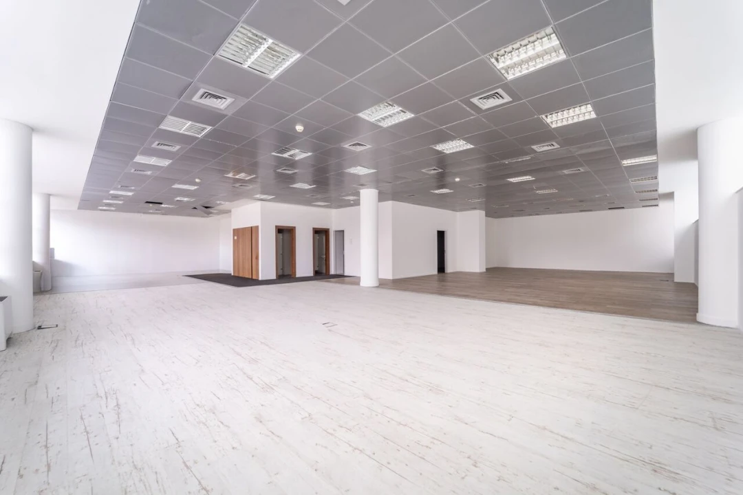 Escritório para Arrendamento em Lordelo do Ouro e Massarelos Foto 3