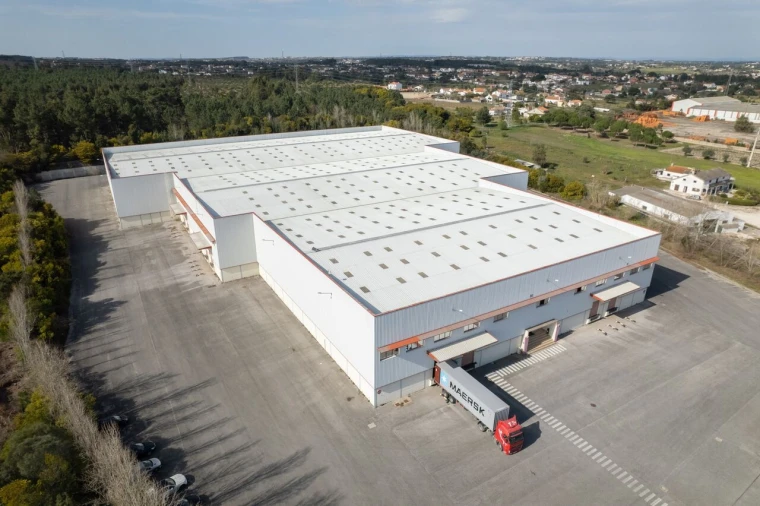 Armazém para Arrendamento em Vale da Pedra Foto 5