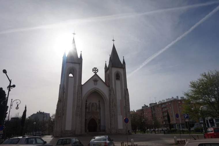 Loja para Arrendamento em Campo de Ourique Foto 10