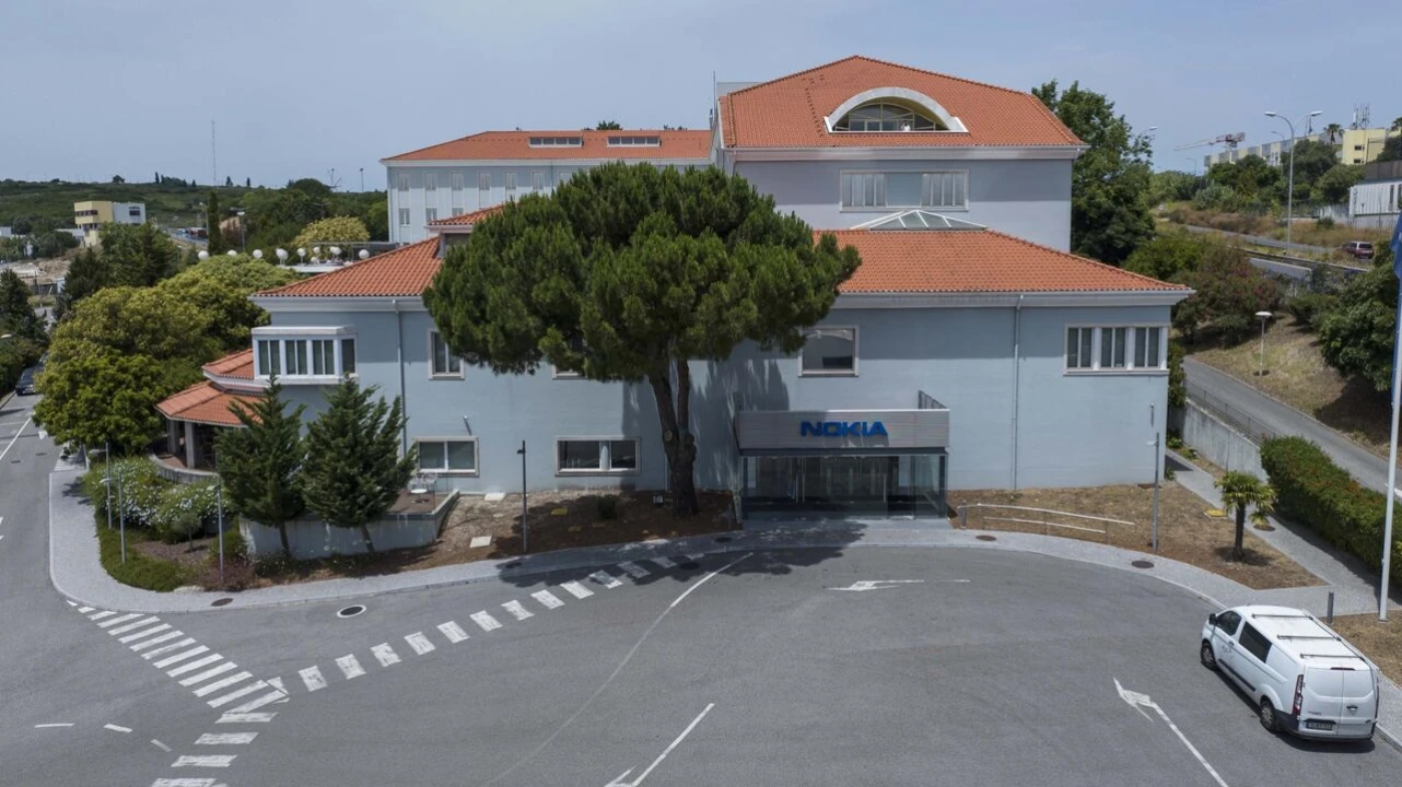 Escritório para Arrendamento em Venteira Foto 6