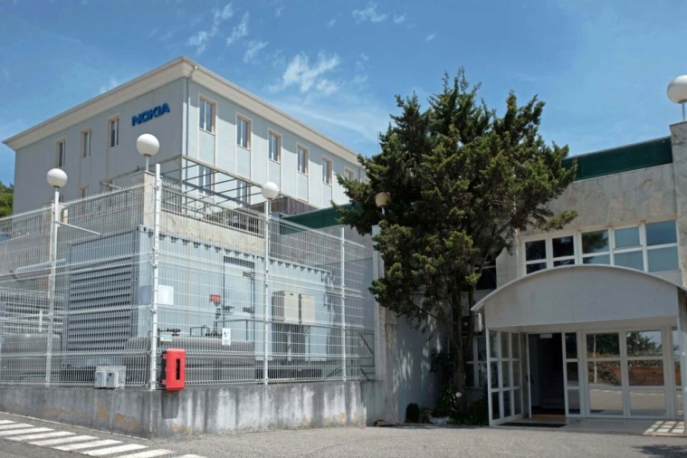 Escritório para Arrendamento em Venteira Foto 14