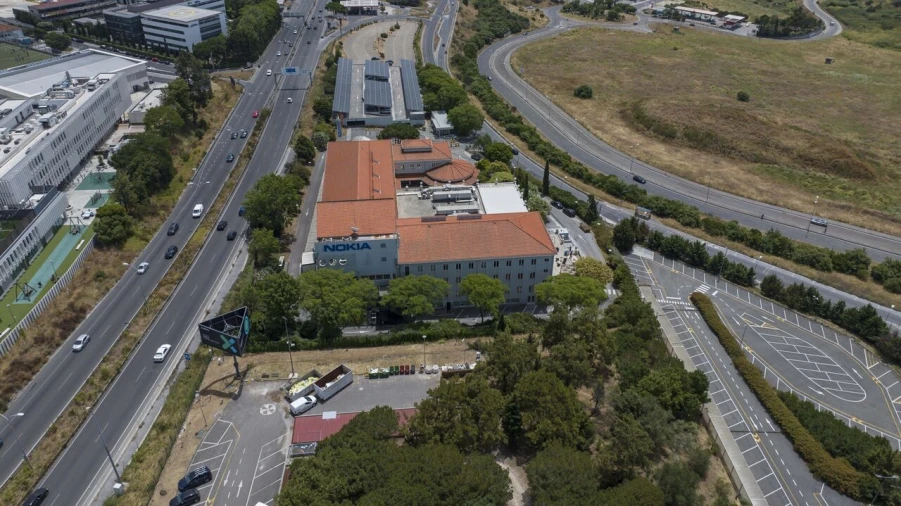 Escritório para Arrendamento em Venteira Foto 15