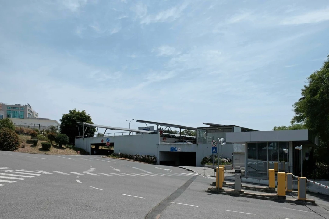 Escritório para Arrendamento em Venteira Foto 15