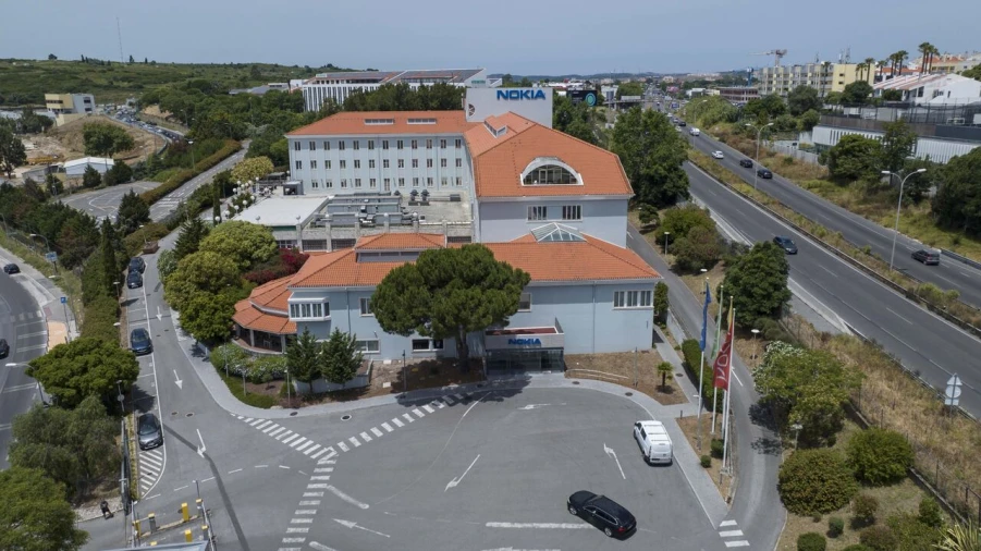 Escritório para Arrendamento em Venteira Foto 9