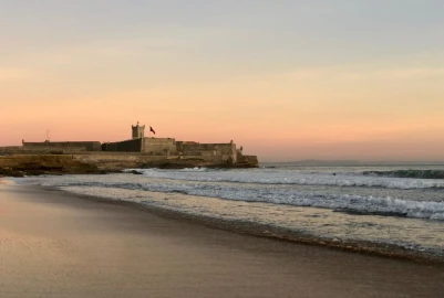 Apartamento T3 para Venda em Carcavelos e Parede