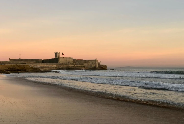 Apartamento T3 para Venda em Carcavelos e Parede Foto 18