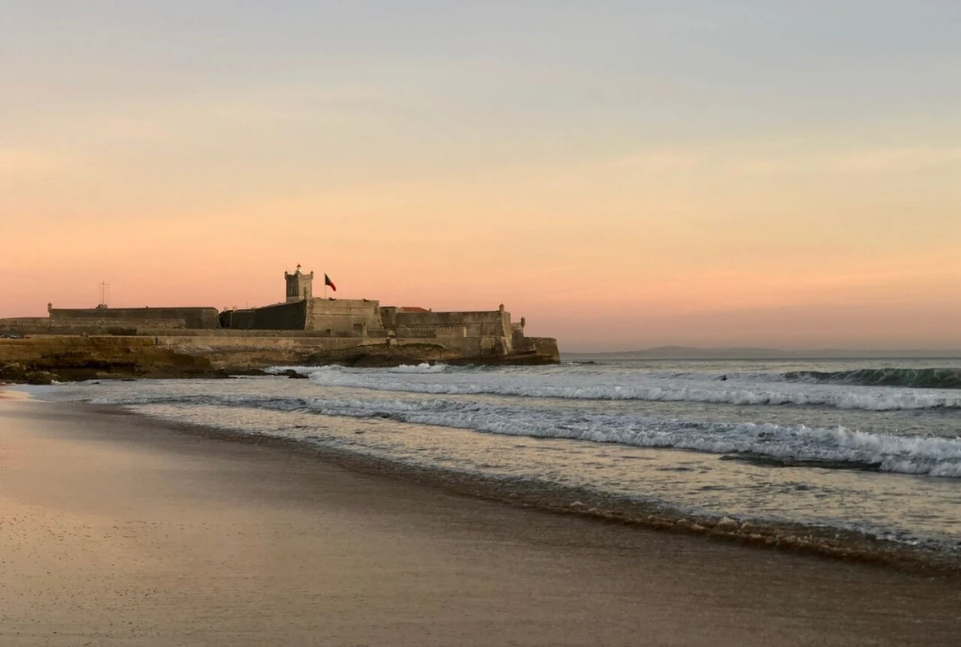 Apartamento T4 para Venda em Carcavelos e Parede Foto 19