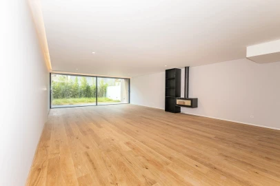 Moradia T5 para Venda em Aldoar, Foz do Douro e Nevogilde