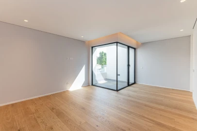 Moradia T5 para Venda em Aldoar, Foz do Douro e Nevogilde