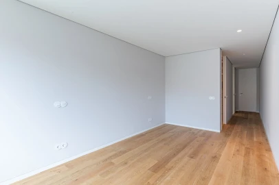 Moradia T5 para Venda em Aldoar, Foz do Douro e Nevogilde