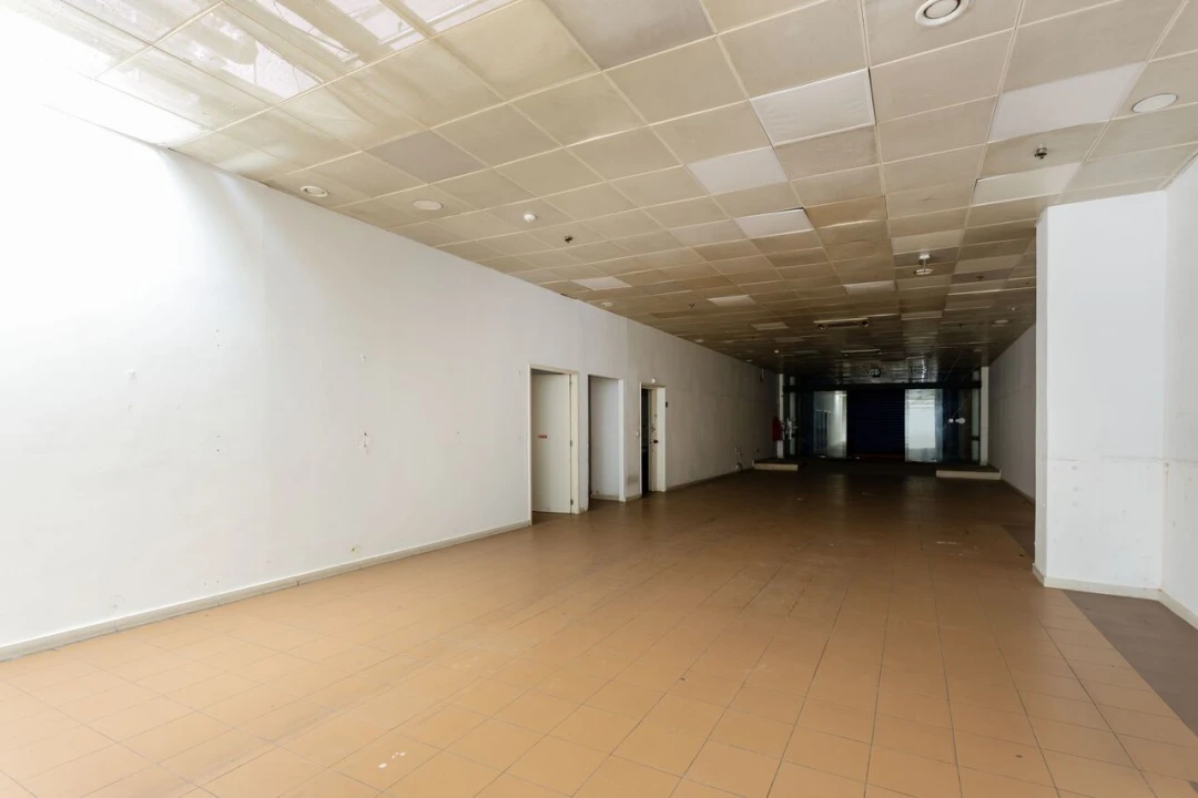 Loja para Arrendamento em Avenidas Novas Foto 4