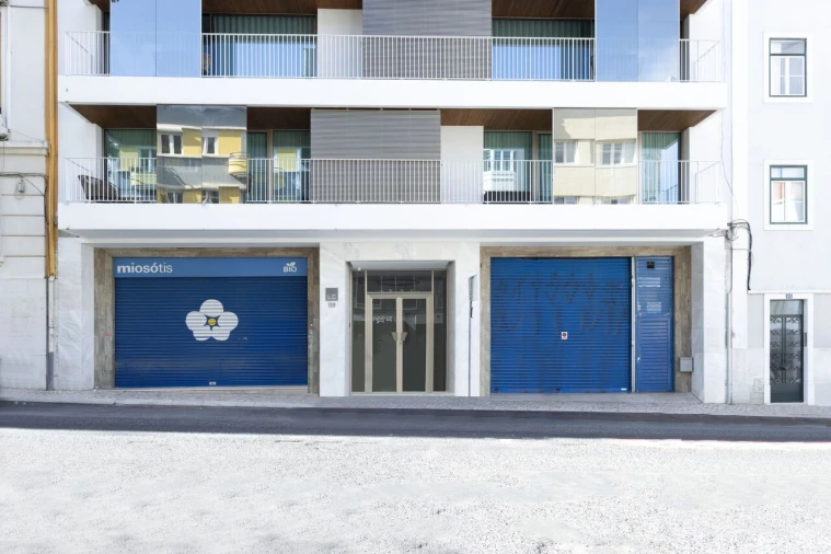 Loja para Arrendamento em Avenidas Novas Foto 1