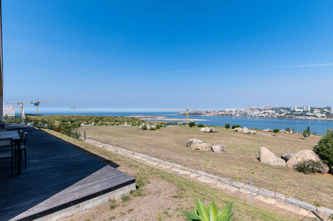 Moradia T4 para Venda em Canidelo Foto 7