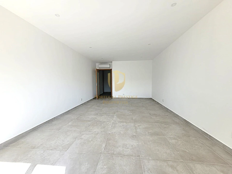 Apartamento T2 para Venda em Armação de Pera Foto 10