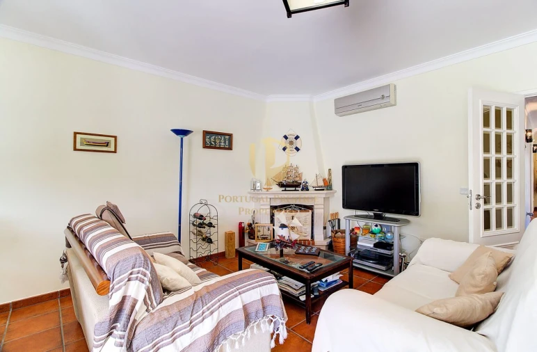 Moradia T3 para Venda em Altura Foto 4