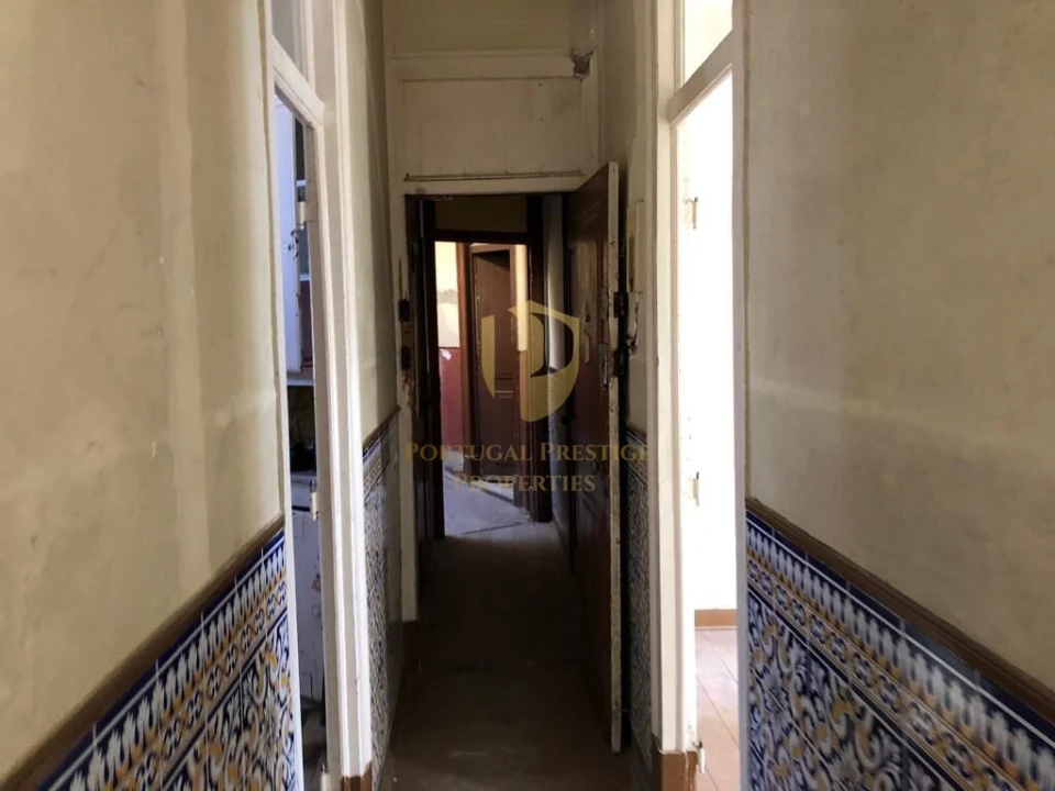 Prédio para Venda em Santa Maria Maior Foto 7
