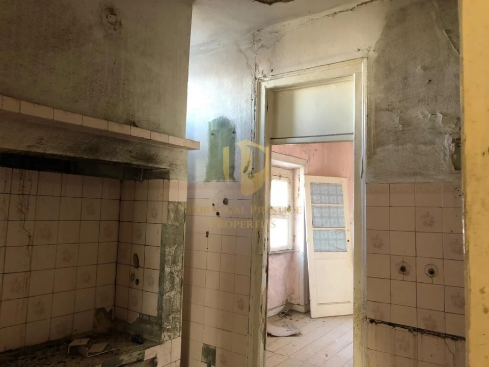 Prédio para Venda em Santa Maria Maior Foto 15