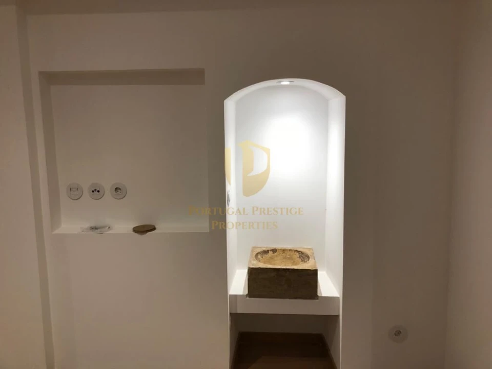 Prédio para Venda em Santa Maria Maior Foto 12