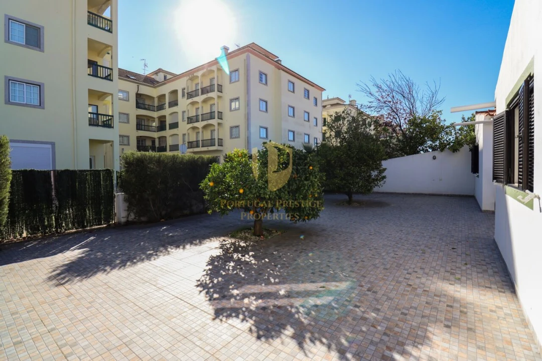 Moradia T4 para Venda em Monte Gordo Foto 40