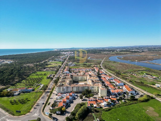 Moradia T4 para Venda em Monte Gordo Foto 23