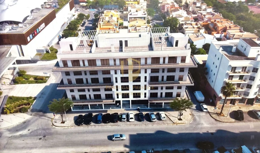 Terreno para Venda em Quelfes Foto 11