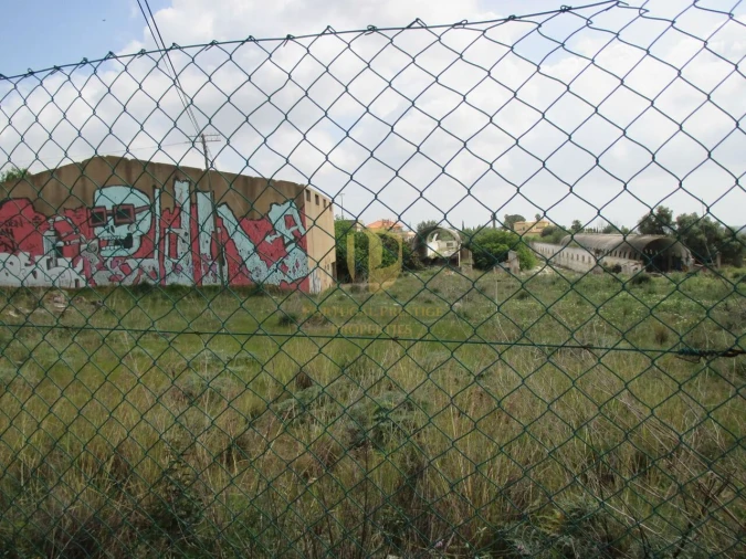 Terreno para Venda em Santa Barbara de Nexe Foto 4