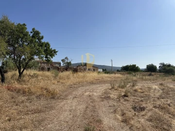 Terreno para Venda em Quelfes