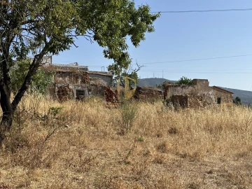 Terreno para Venda em Quelfes