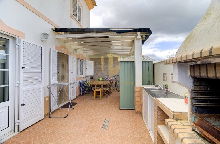 Moradia T3 para Venda em Vila Nova de Cacela Foto 3