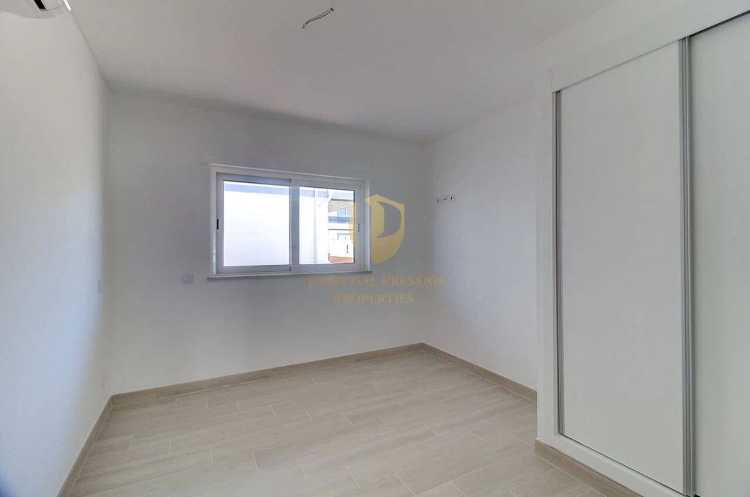 Apartamento T0 para Venda em Vila Nova de Cacela Foto 12