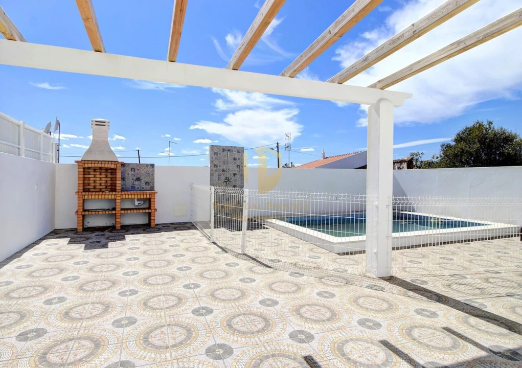 Moradia T3 para Venda em Vila Nova de Cacela Foto 3