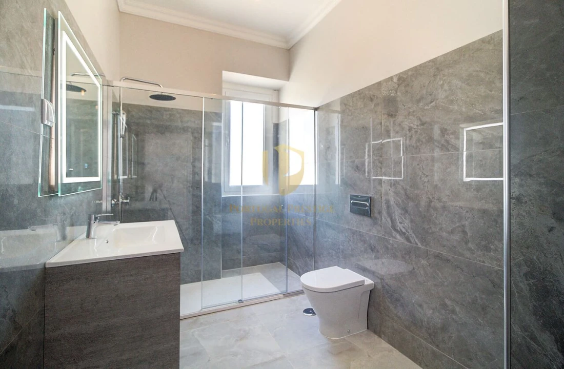 Moradia T6 para Venda em Vila Nova de Cacela Foto 15