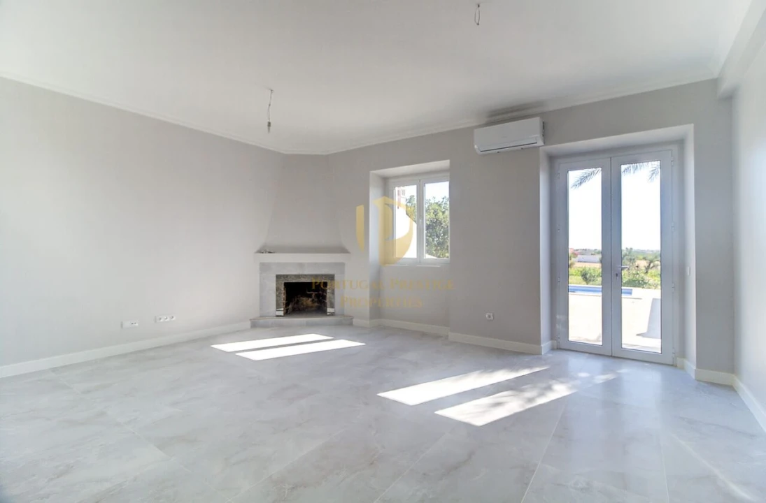 Moradia T6 para Venda em Vila Nova de Cacela Foto 16