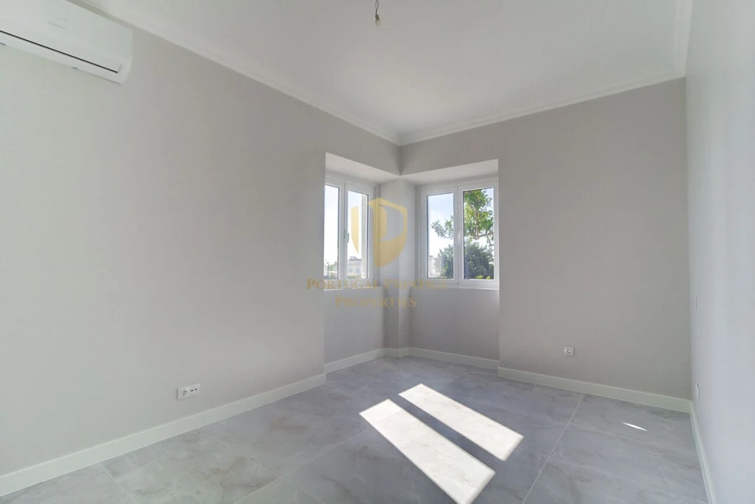 Moradia T6 para Venda em Vila Nova de Cacela Foto 17