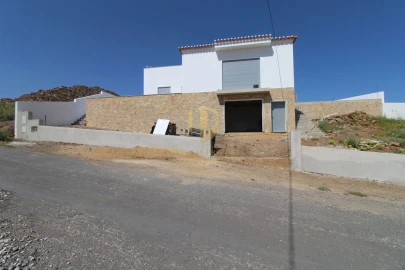 Moradia T3 para Venda em Castro Marim