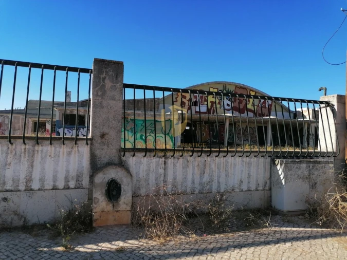 Terreno para Venda em Quelfes Foto 12