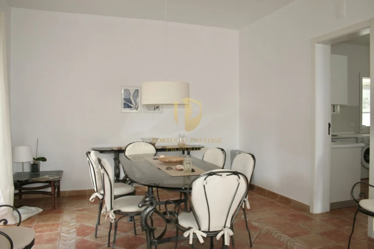 Moradia T5 para Venda em Vila Nova de Cacela Foto 10