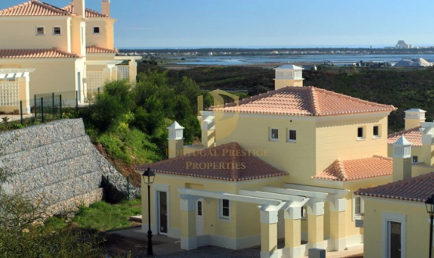 Moradia T2 para Venda em Castro Marim Foto 7