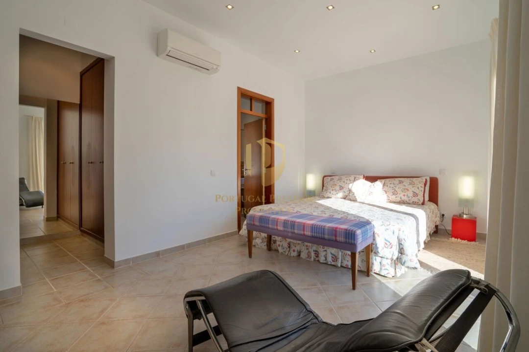 Moradia T4 para Venda em São Brás de Alportel Foto 44