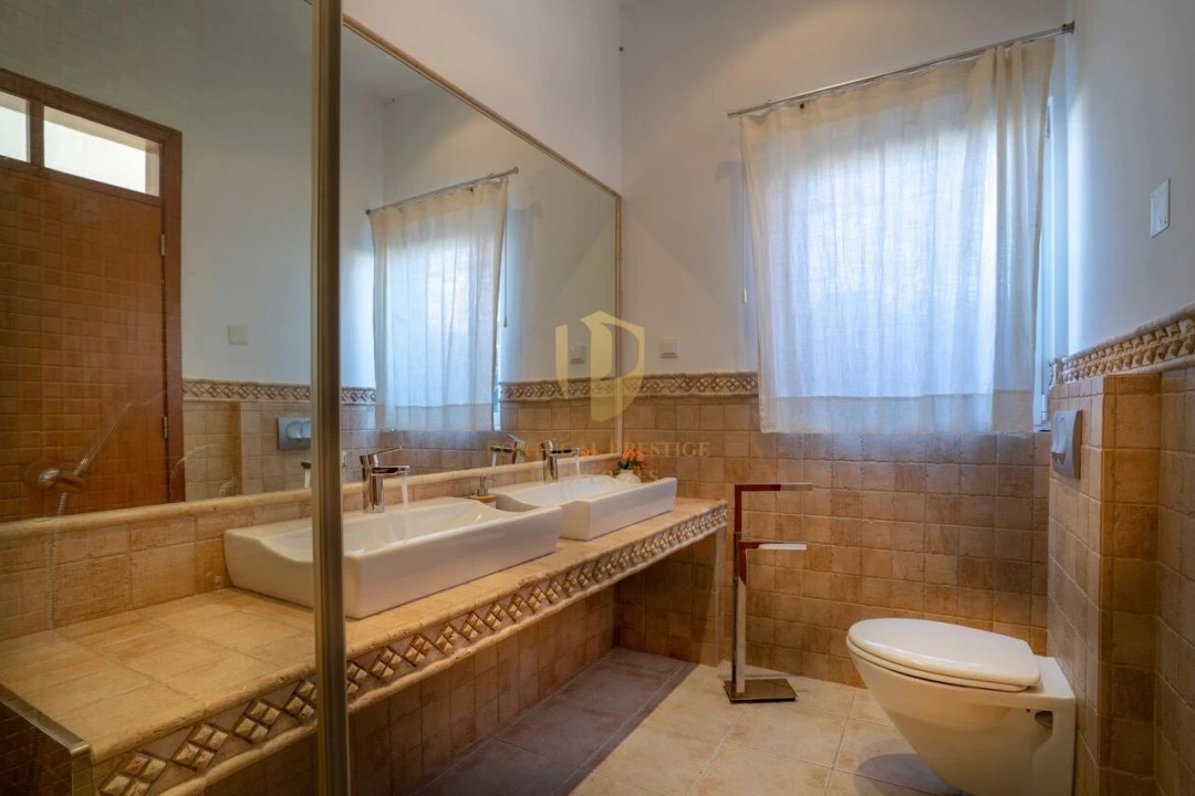 Moradia T4 para Venda em São Brás de Alportel Foto 48