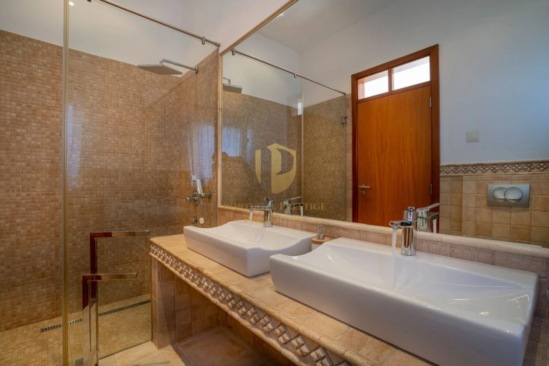 Moradia T4 para Venda em São Brás de Alportel Foto 49