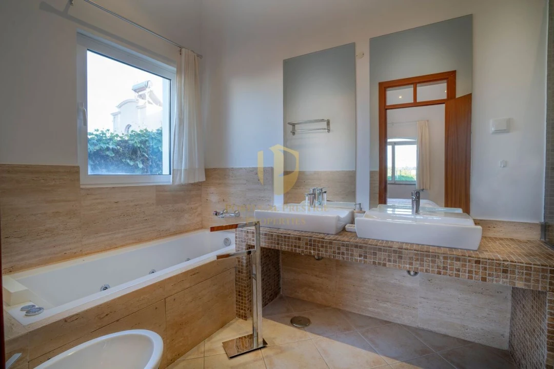 Moradia T4 para Venda em São Brás de Alportel Foto 57