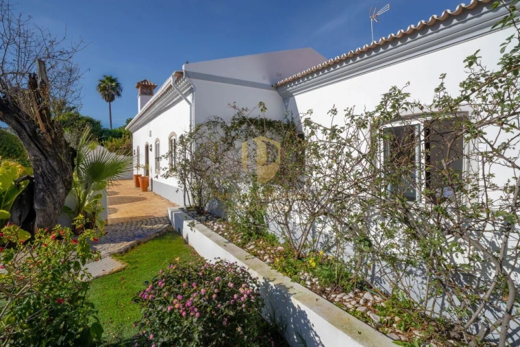 Moradia T4 para Venda em São Brás de Alportel Foto 11