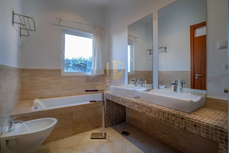 Moradia T4 para Venda em São Brás de Alportel Foto 59